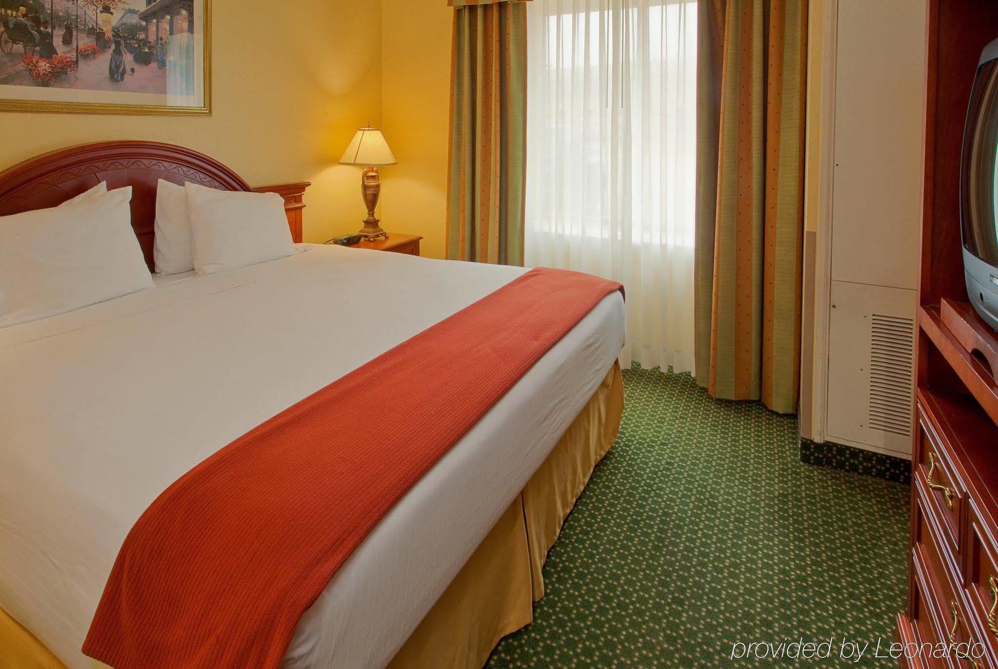 Four Points By Sheraton Dallas Arlington Entertainment District Habitación foto